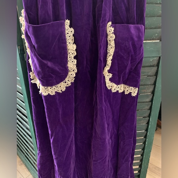 Vintage Couriers purple velvet peasant dress size 7/8 - Picture 3 of 6
